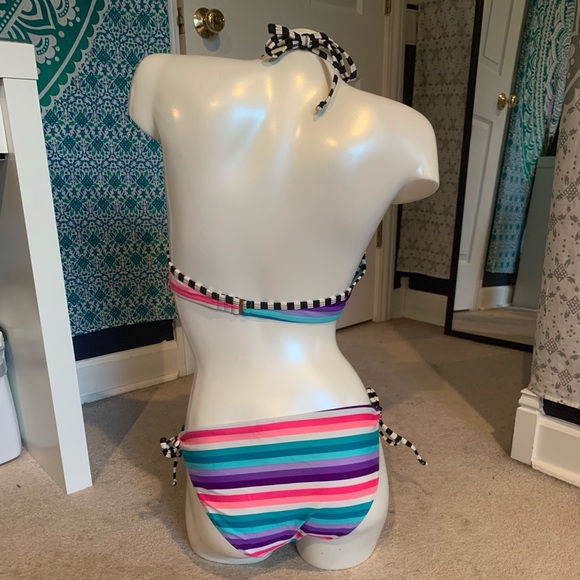 Swim suit! - Picture 2 of 6